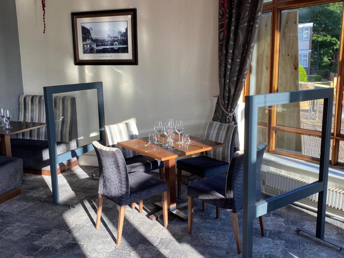 The Mount Country Manor Hotel & Golf Wolverhampton Exteriör bild
