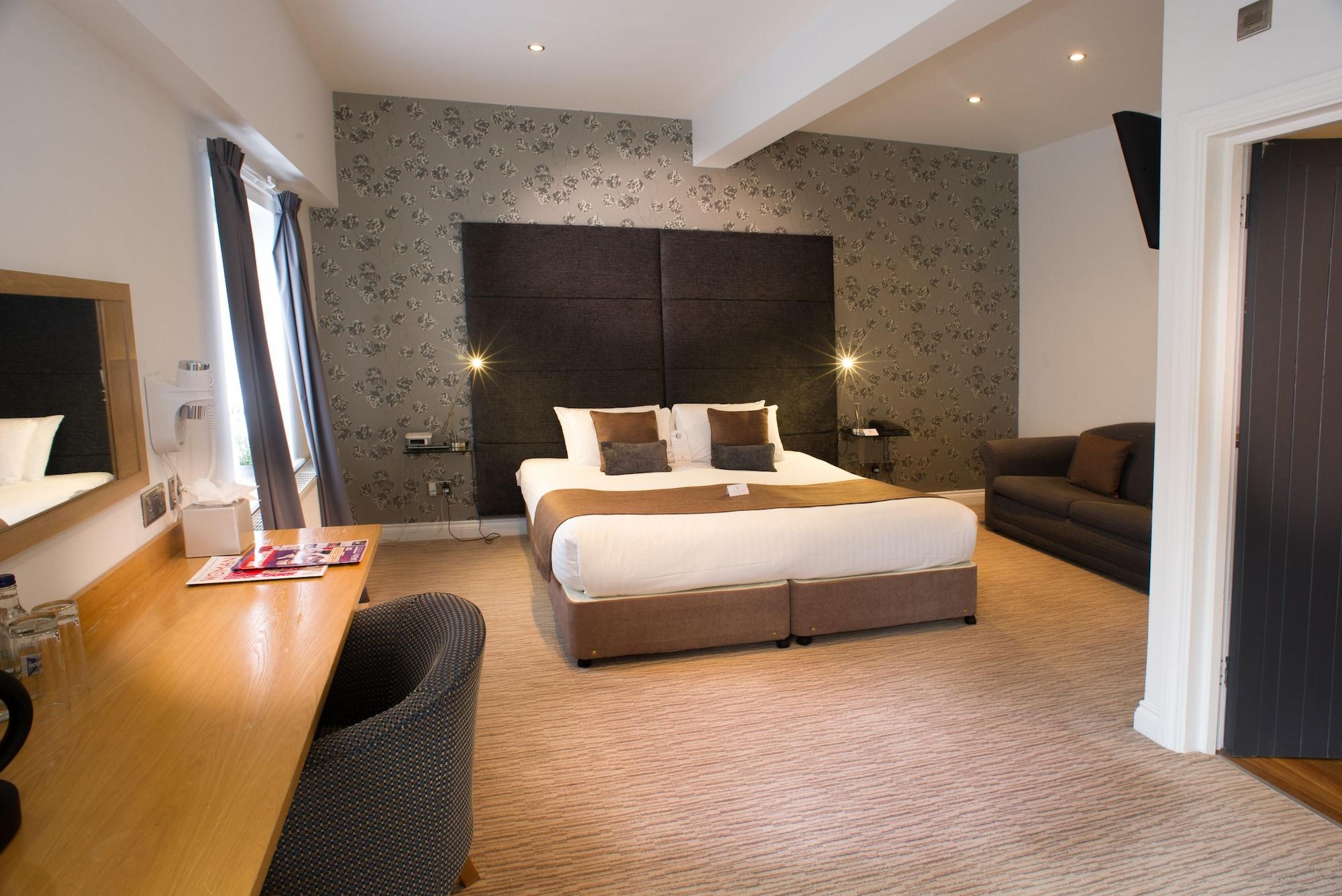 The Mount Country Manor Hotel & Golf Wolverhampton Exteriör bild