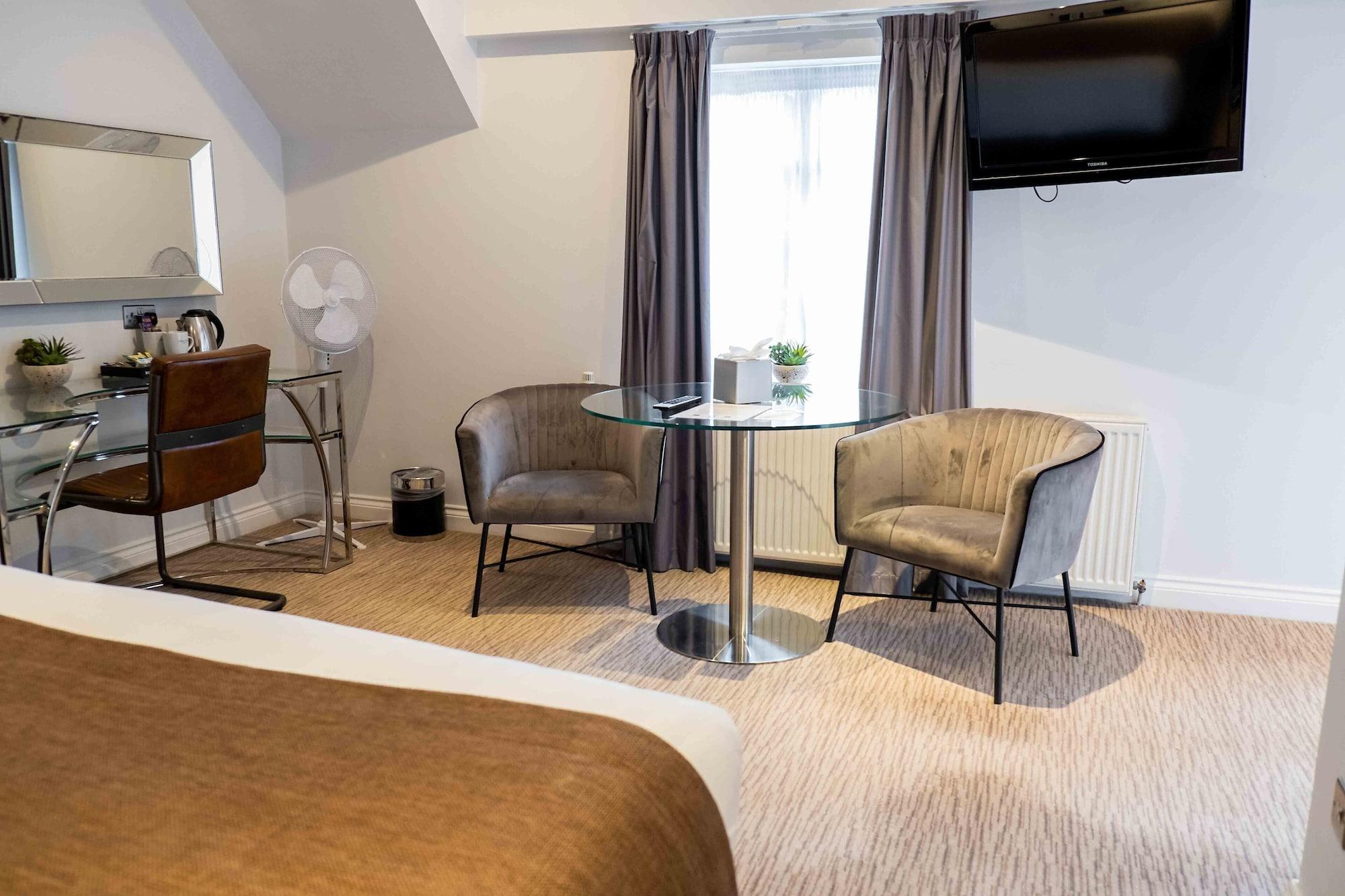 The Mount Country Manor Hotel & Golf Wolverhampton Exteriör bild