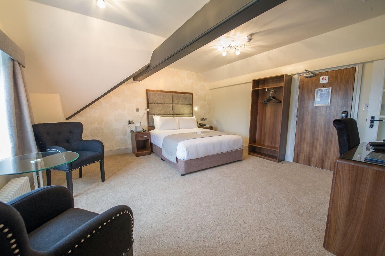 The Mount Country Manor Hotel & Golf Wolverhampton Exteriör bild