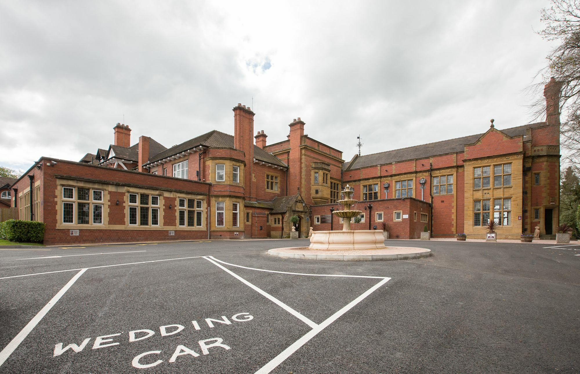 The Mount Country Manor Hotel & Golf Wolverhampton Exteriör bild